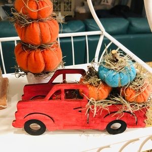 Wooden truck with felt Stuffed pumpkins decor